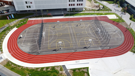 Nove zunanje športne površine med šolama (1)